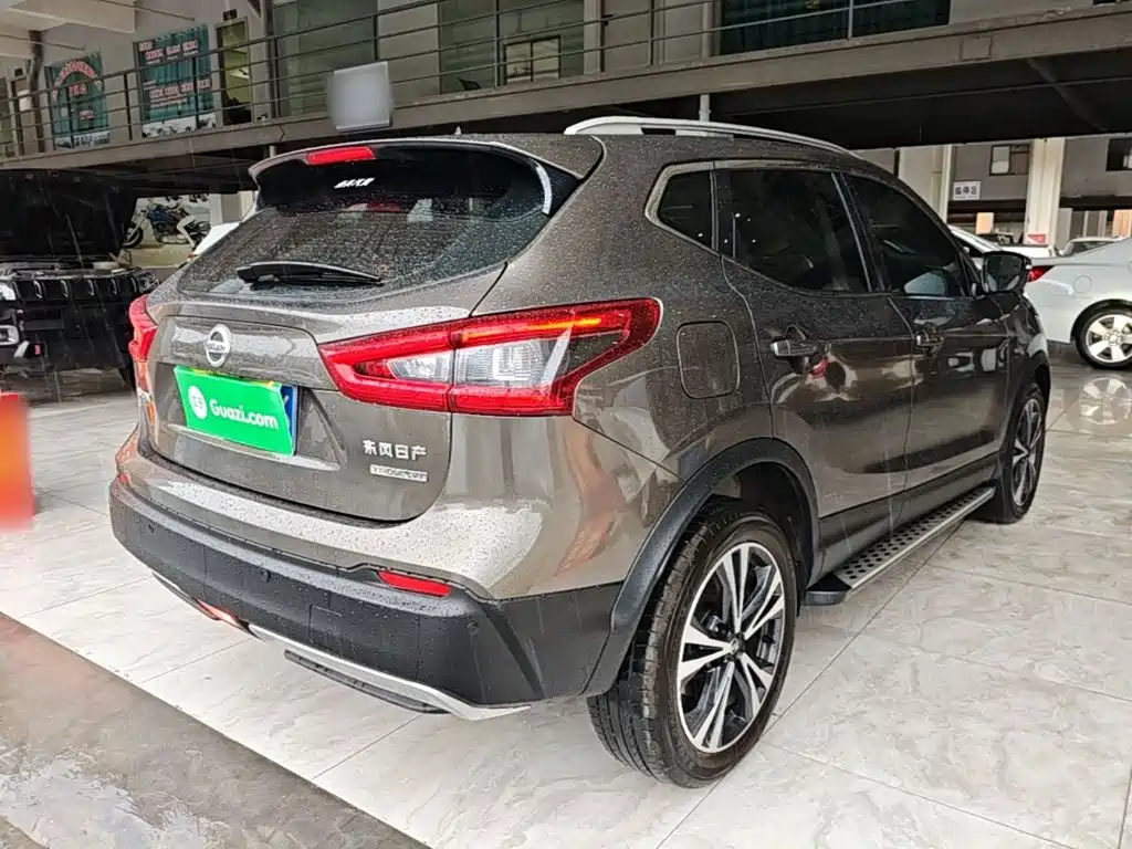 Nissan Qashqai — миниатюра 7