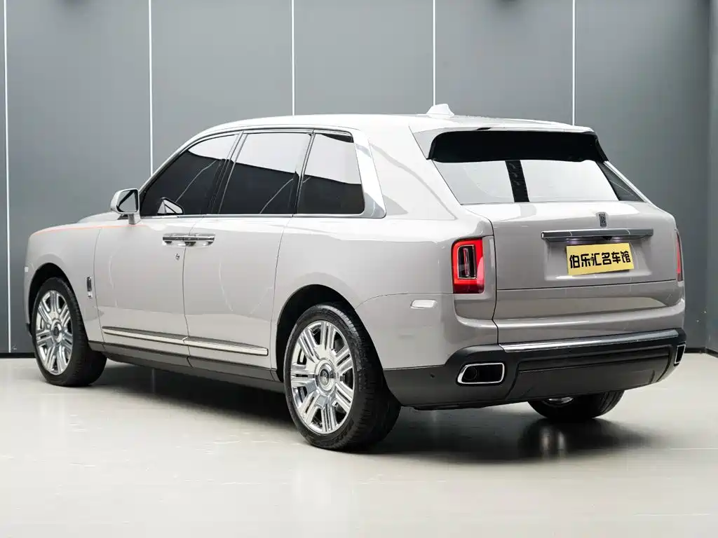 Rolls-Royce Cullinan — миниатюра 4