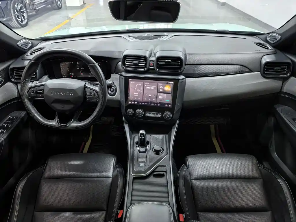 LYNK & CO. 02 HATCHBACK