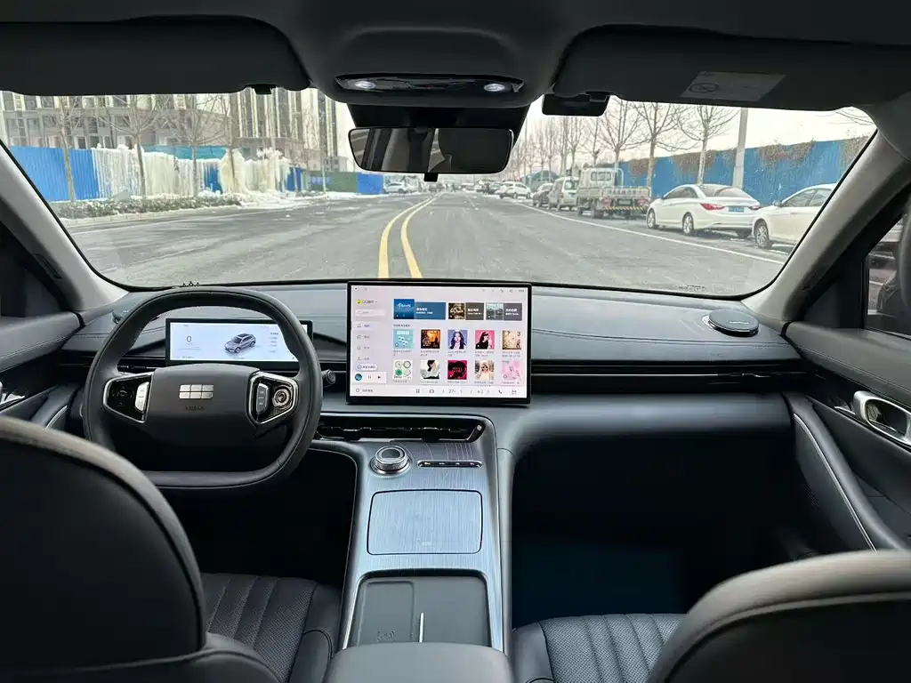 GEELY GALAXY GALAXY E5