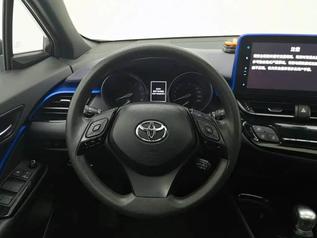 Toyota C-HR — миниатюра 11