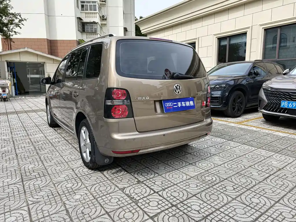 Volkswagen Touran — миниатюра 9