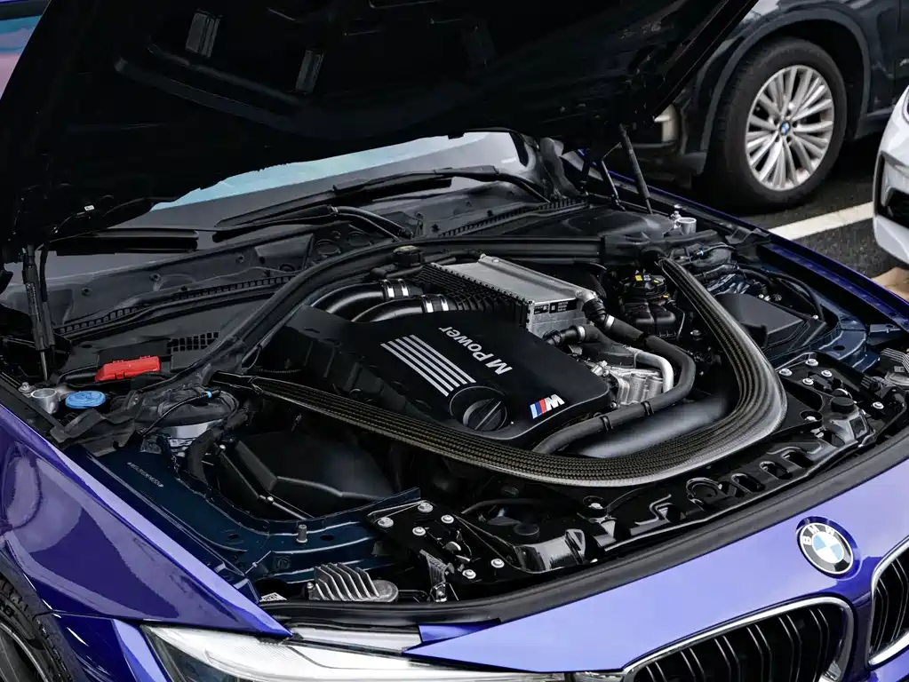 BMW M4 — миниатюра 13