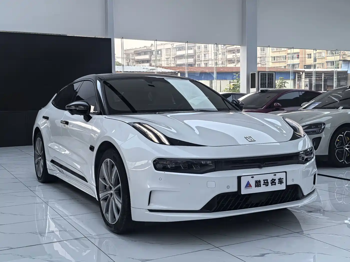 Zeekr 001