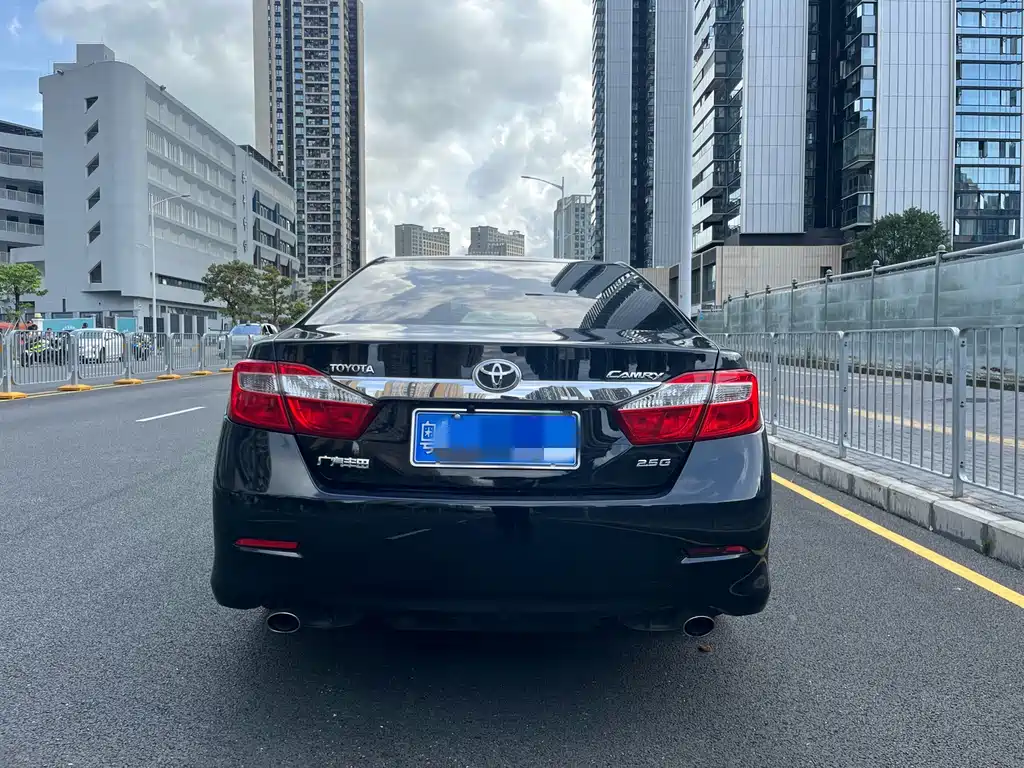 Toyota Camry 2012 2.5G Luxury