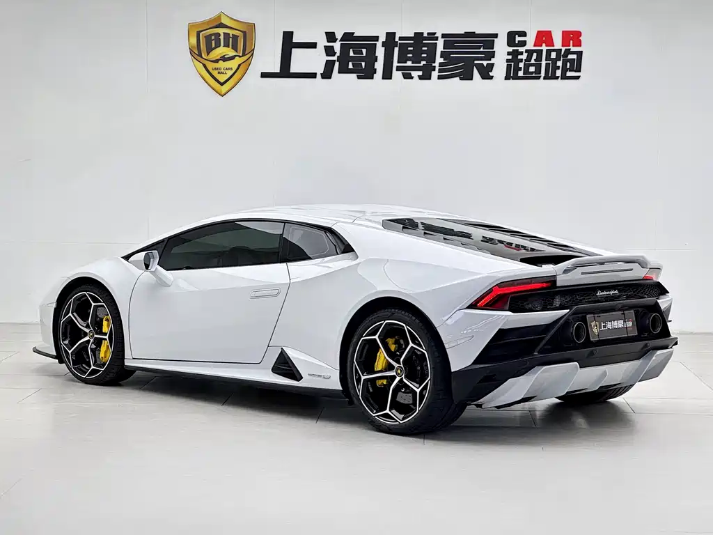 LAMBORGHINI HURACÁN