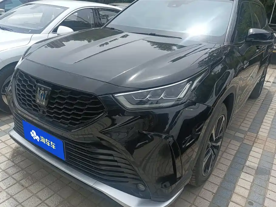 Toyota Crown Kluger 2022