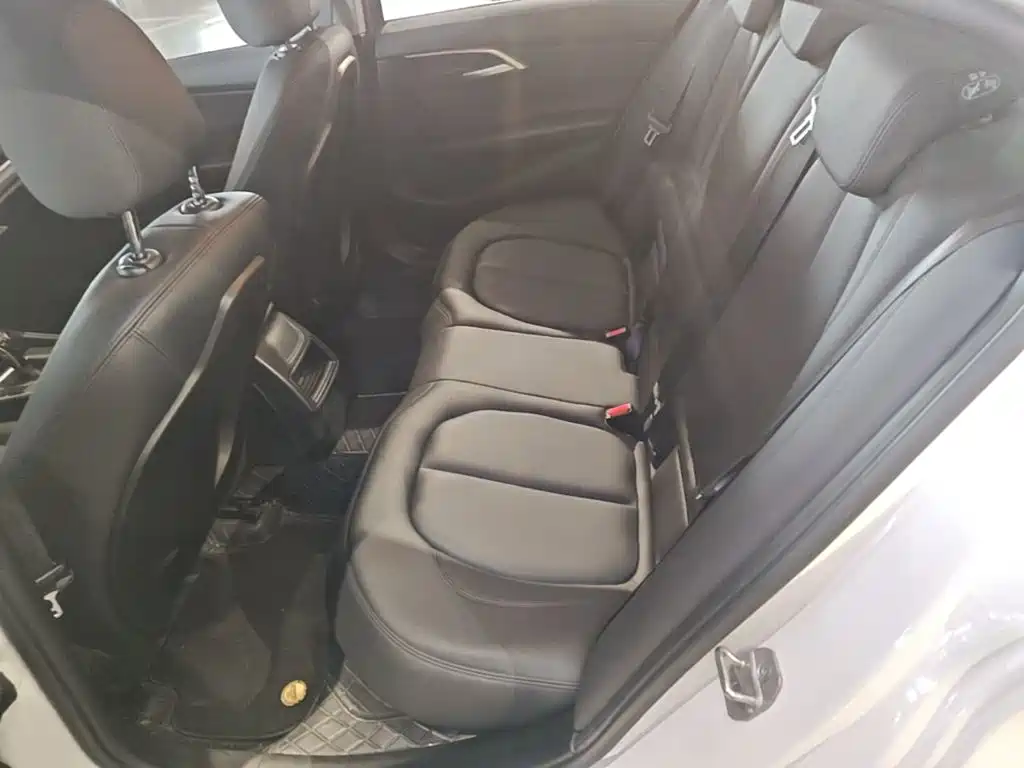 BMW 1 Series — миниатюра 17