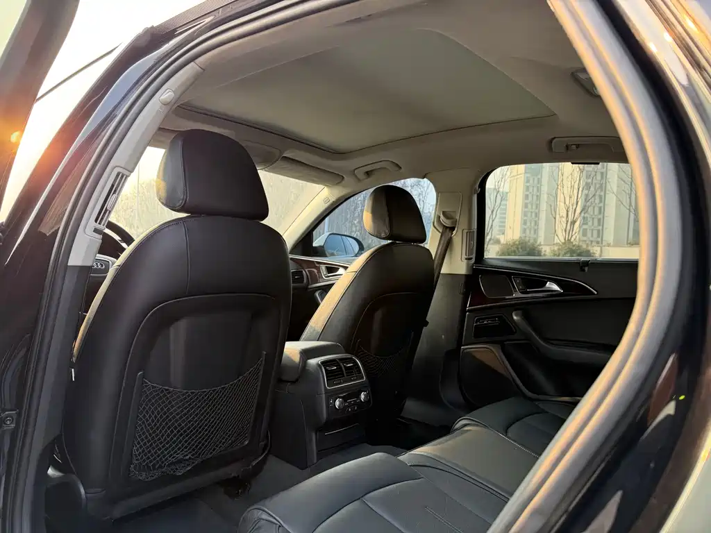 Audi A6L 2012 30 FSI Comfort