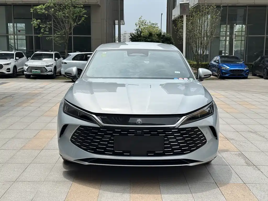 BYD Qin L L 2025 DM-i Smart Drive 80KM Lead