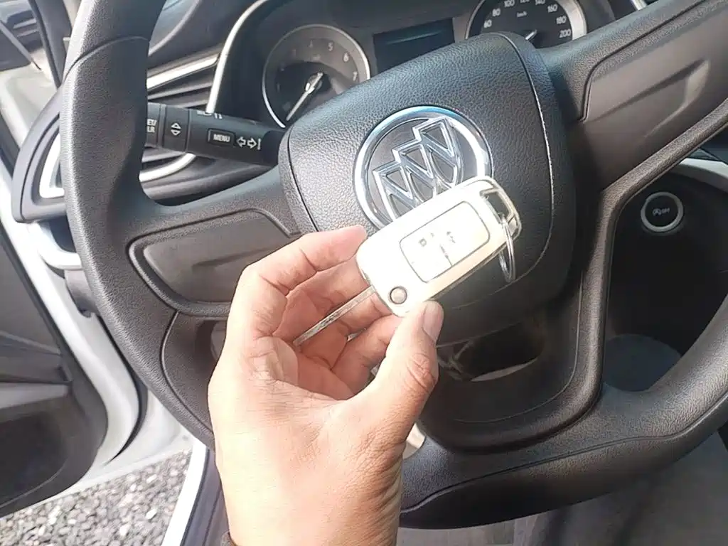 Buick Excelle — миниатюра 9
