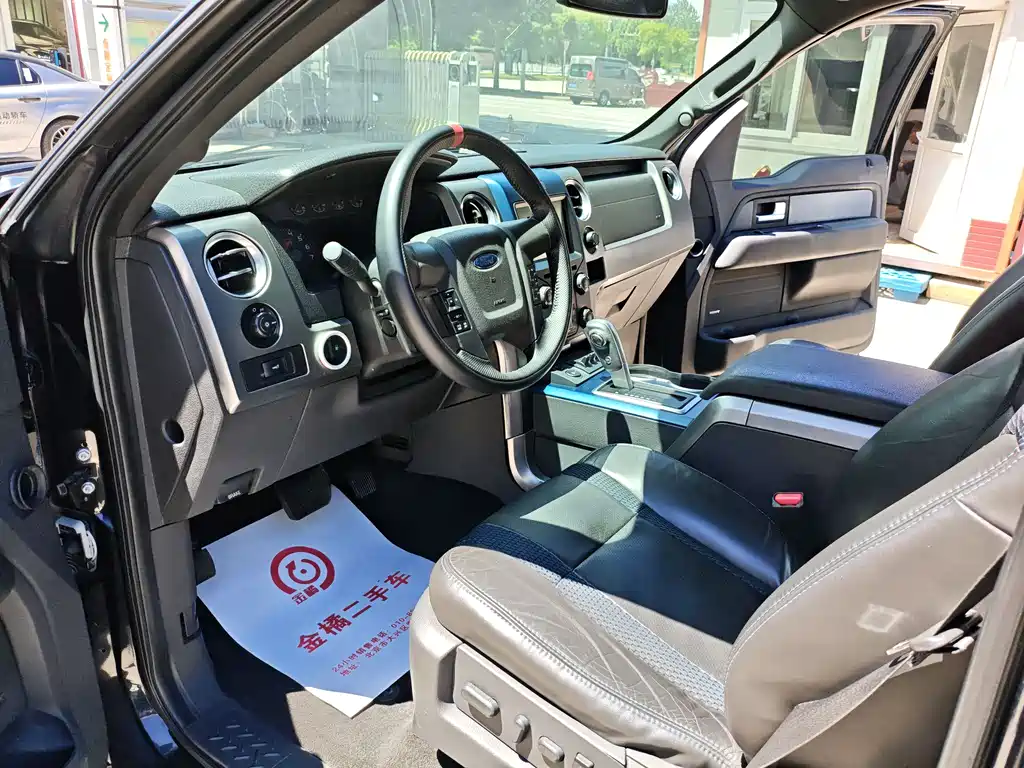 Ford F-150 2011 6.2L SVT Raptor SuperCrew