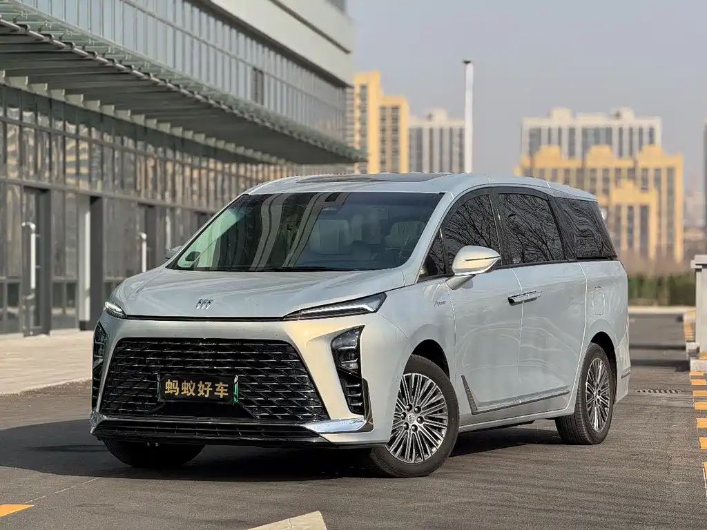 BUICK GL8 NEW ENERGY