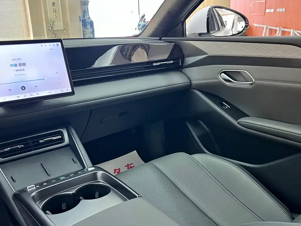 BYD Qin L — миниатюра 21