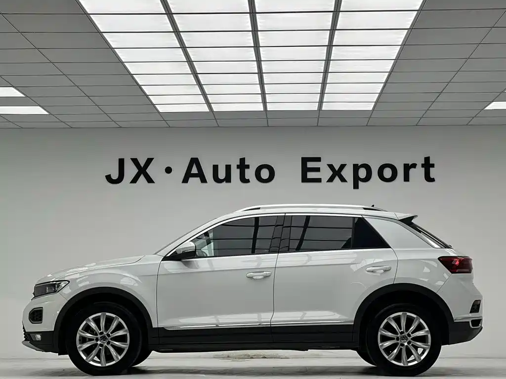 Volkswagen T-Roc — миниатюра 9