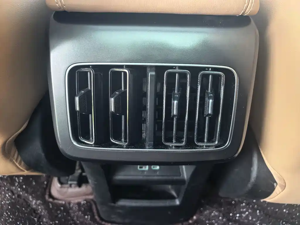 BYD L DM-i — миниатюра 22