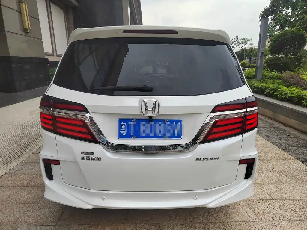 Honda Elysion 2016 2.4L