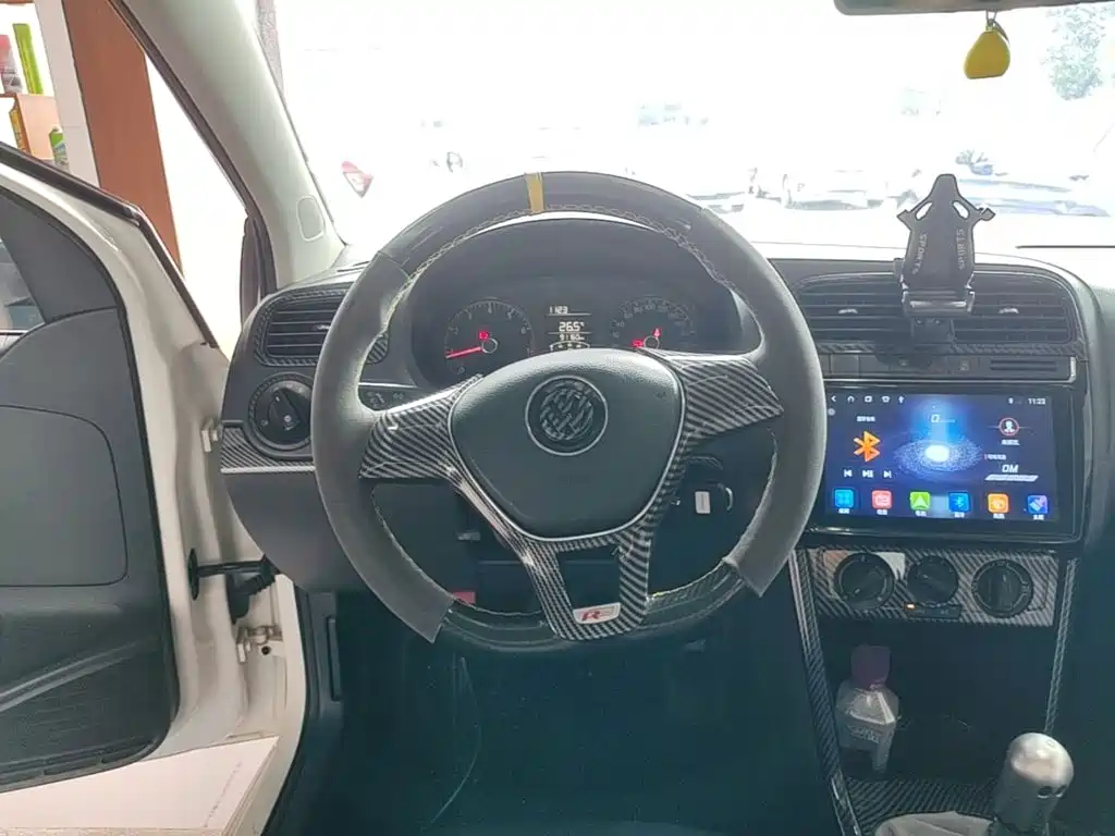 Volkswagen Polo — миниатюра 11