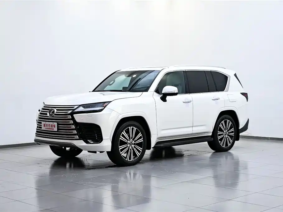 Lexus LX 2024