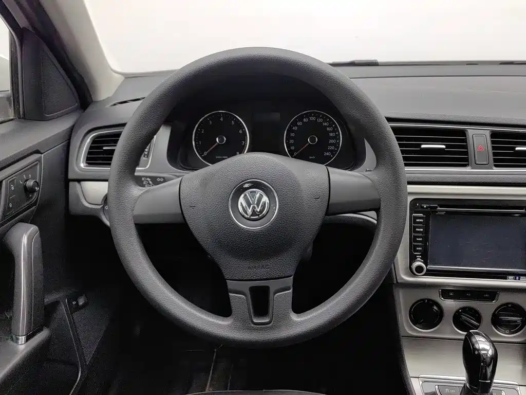 Volkswagen Lavida — миниатюра 11