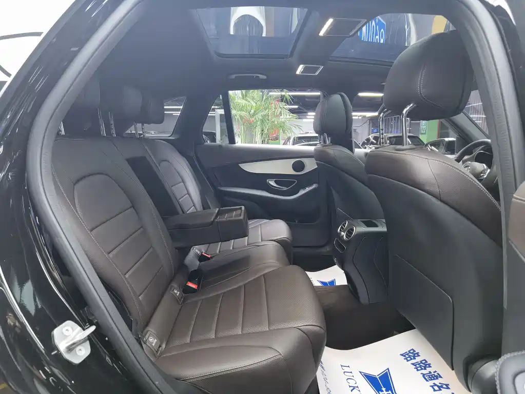 Mercedes-Benz GLC 2022 GLC 260 L 4MATIC