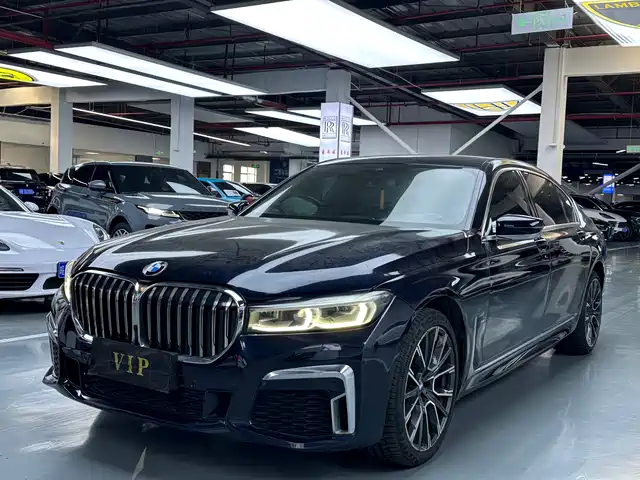 BMW 7 SERIES