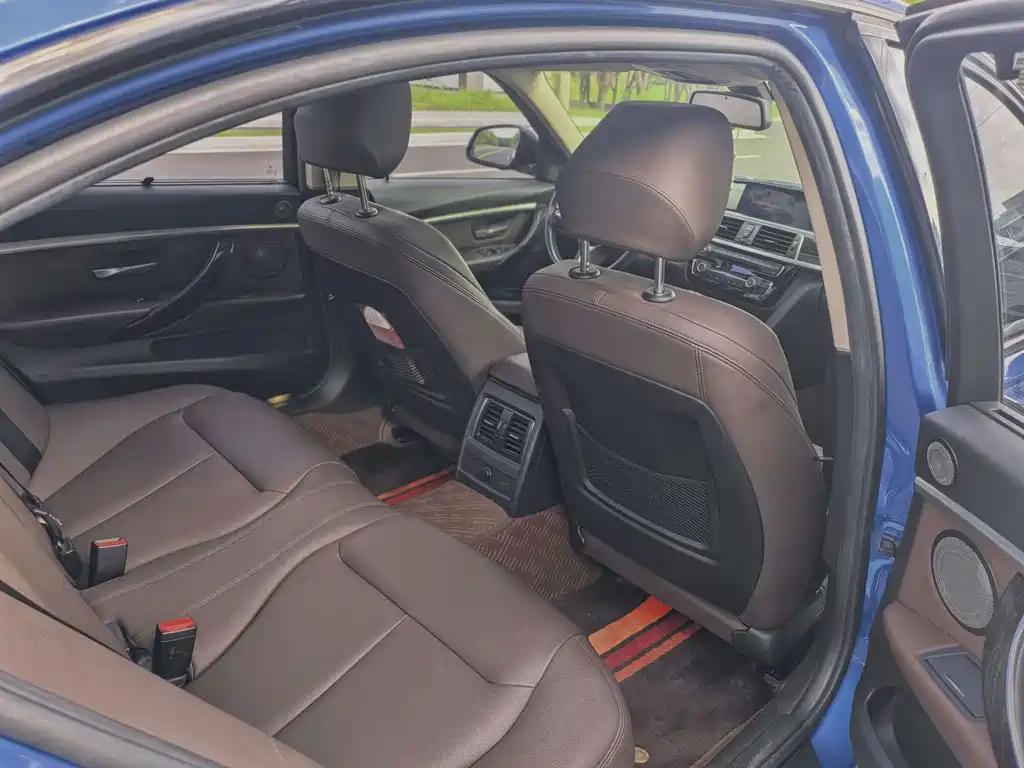BMW 3 Series — миниатюра 13