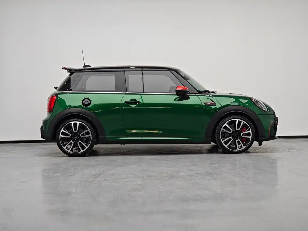 Mini JCW 2023 JOHN COOPER WORKS ULTIMATE
