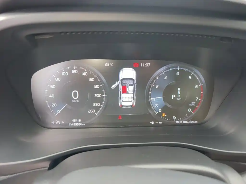 Volvo XC40 — миниатюра 12