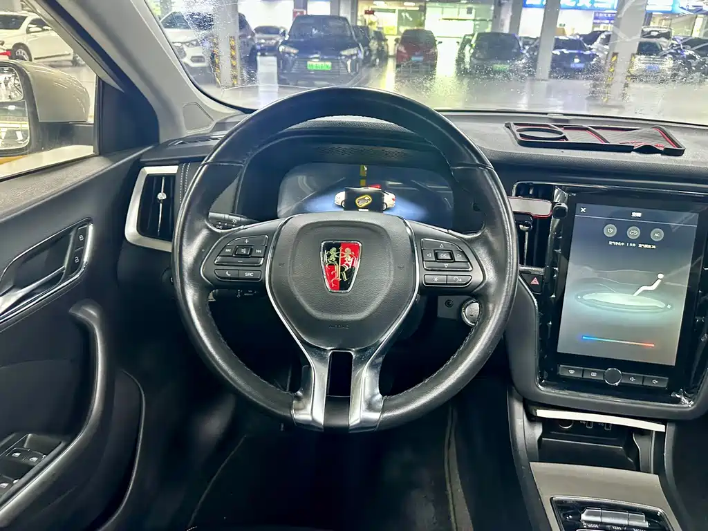 Roewe i6 New Energy — миниатюра 12