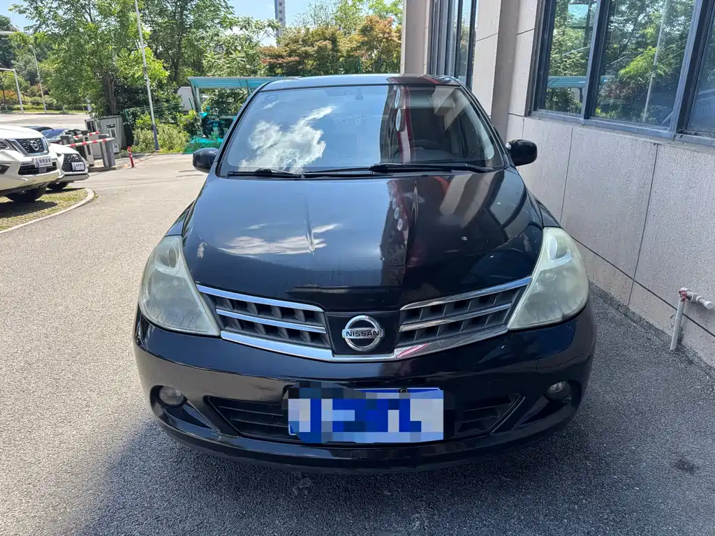 Nissan Tiida 2008 1.6L AT