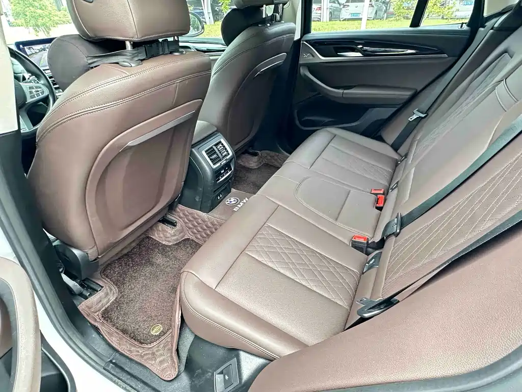 BMW X3 — миниатюра 7