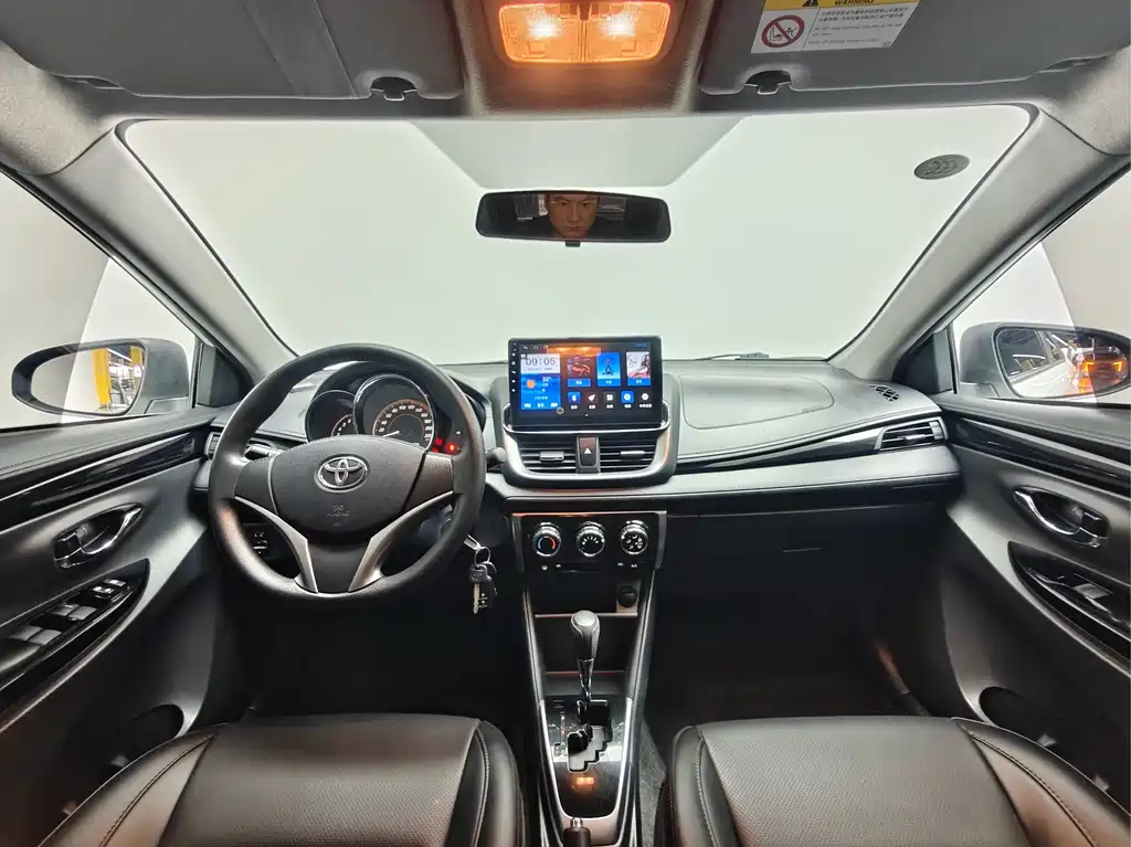 Toyota Yaris L — миниатюра 14