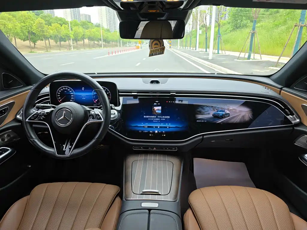Mercedes-Benz E-Class E 2024 E 300 L Luxury