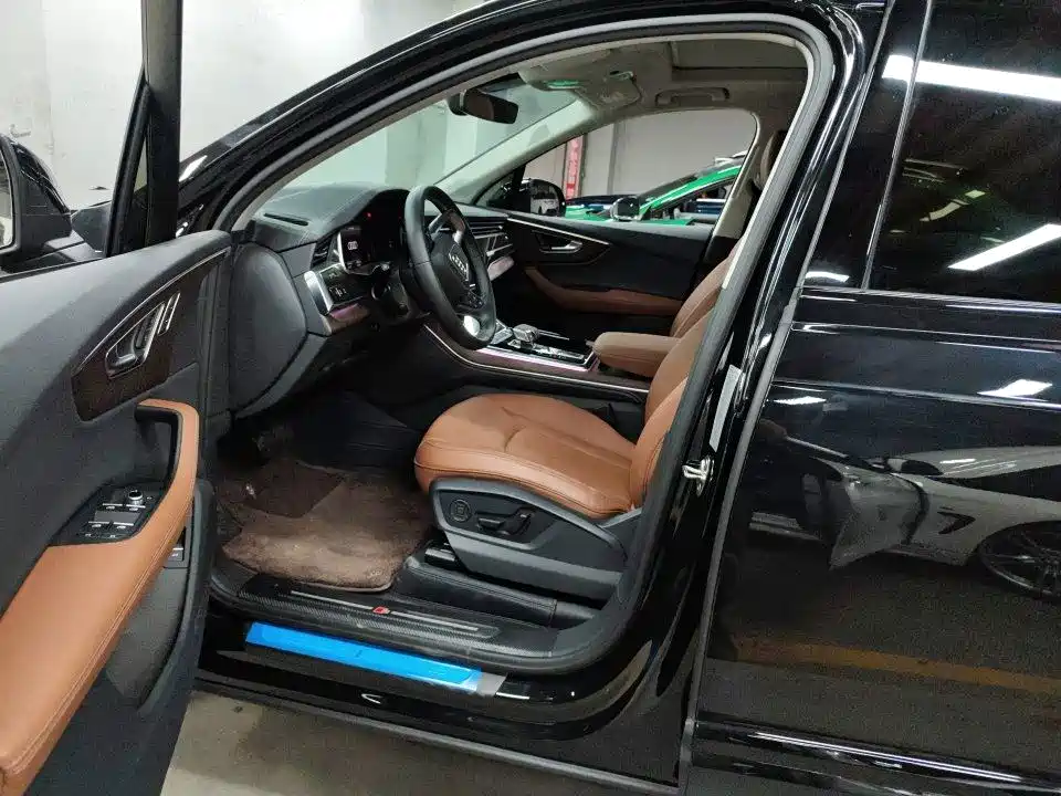 Audi Q7 — миниатюра 2