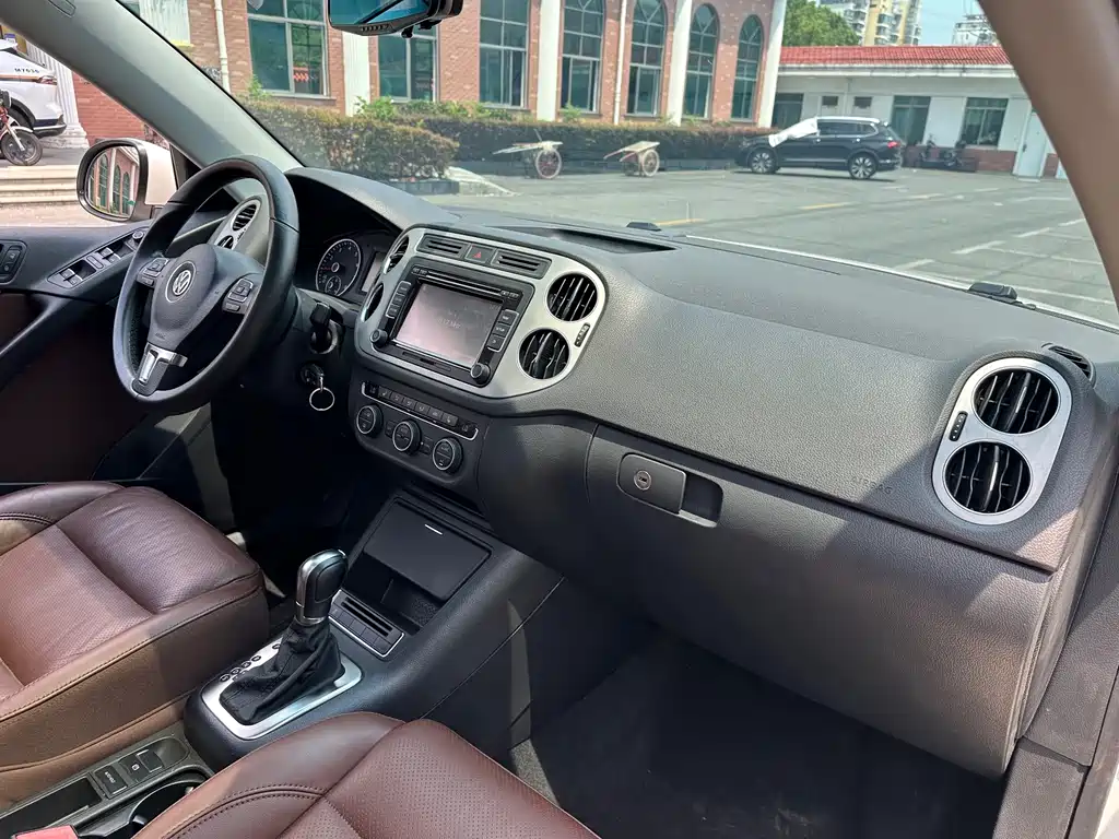 Volkswagen Tiguan — миниатюра 20