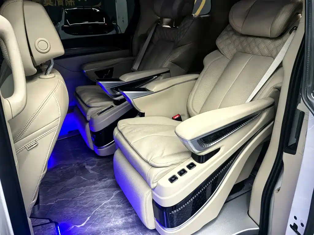 Buick GL8 Hybrid — миниатюра 6