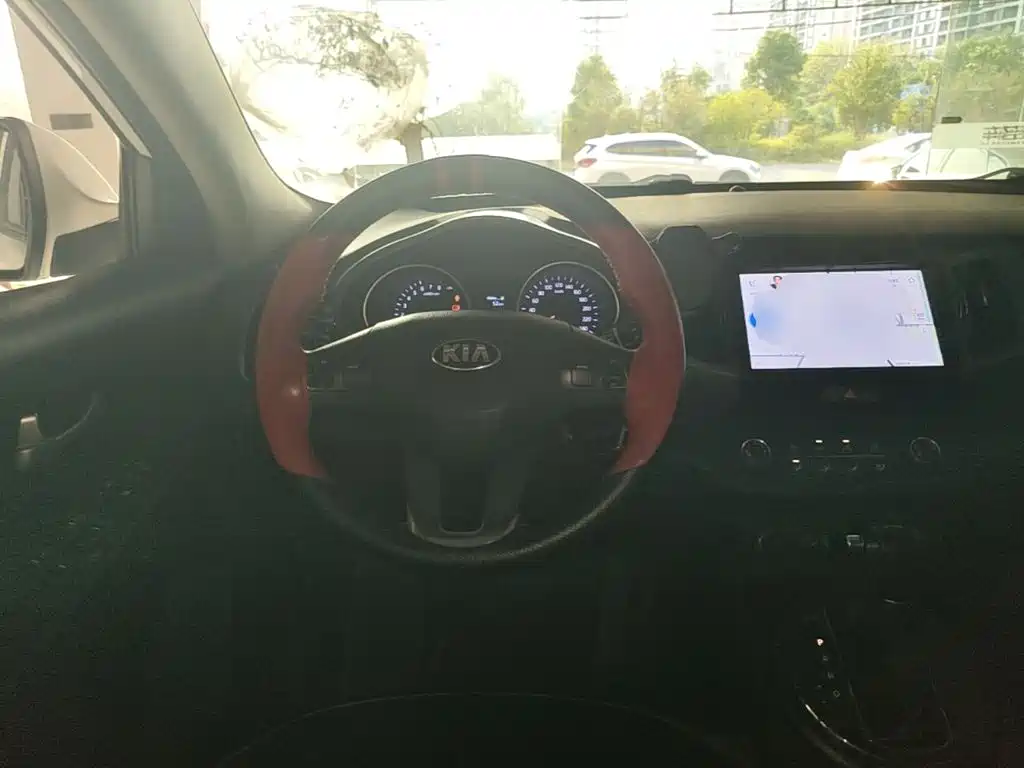 Kia Sportage — миниатюра 11