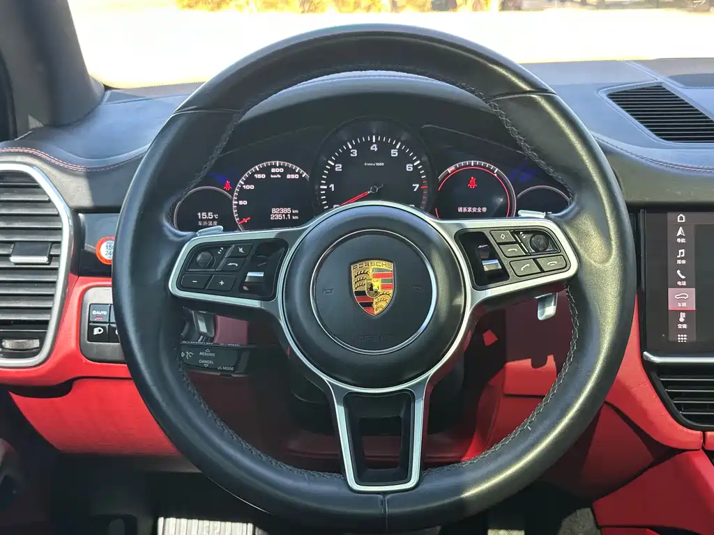 PORSCHE CAYENNE