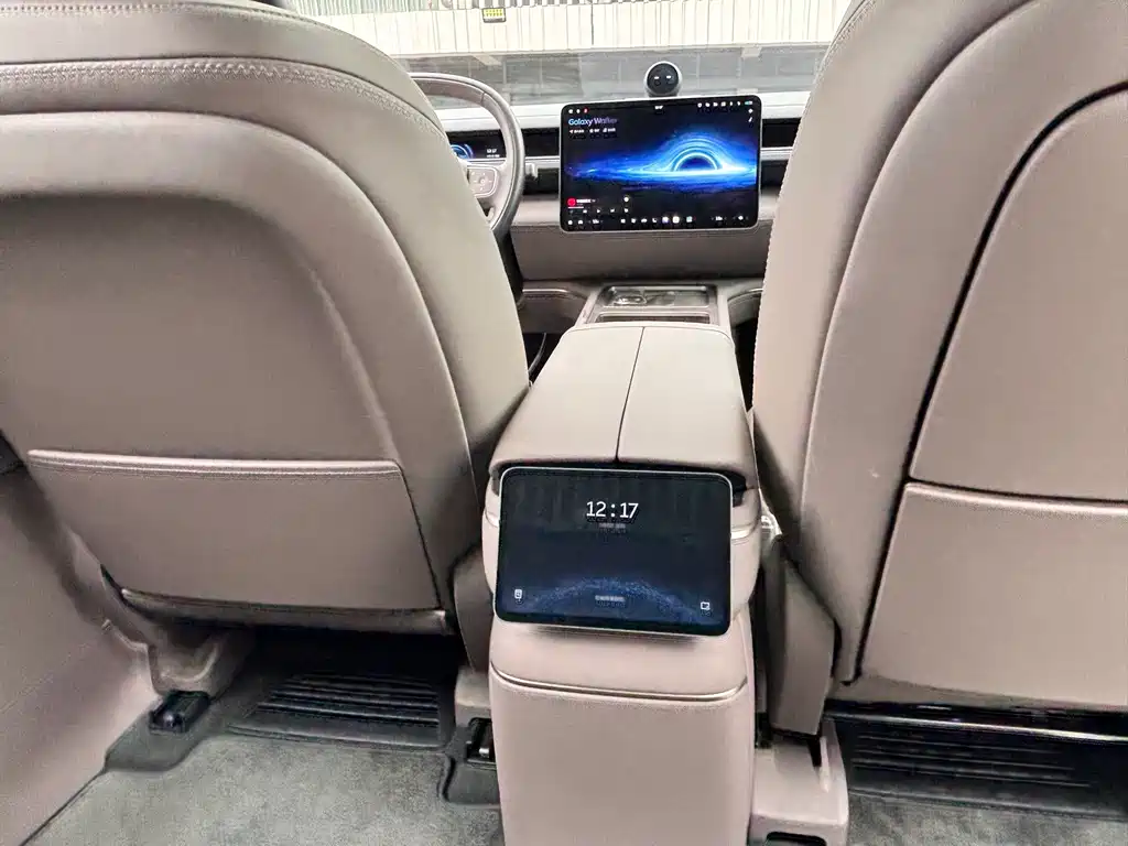 NIO ES8 — миниатюра 25