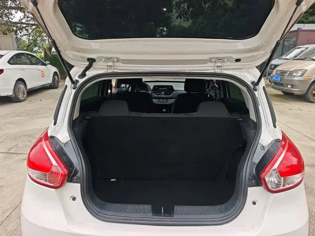 Baojun 310 — миниатюра 19