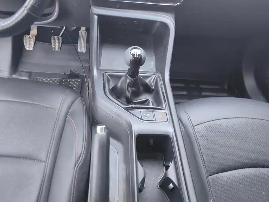 Roewe i5 — миниатюра 16