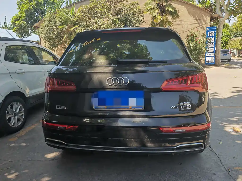 Audi Q5L — миниатюра 5