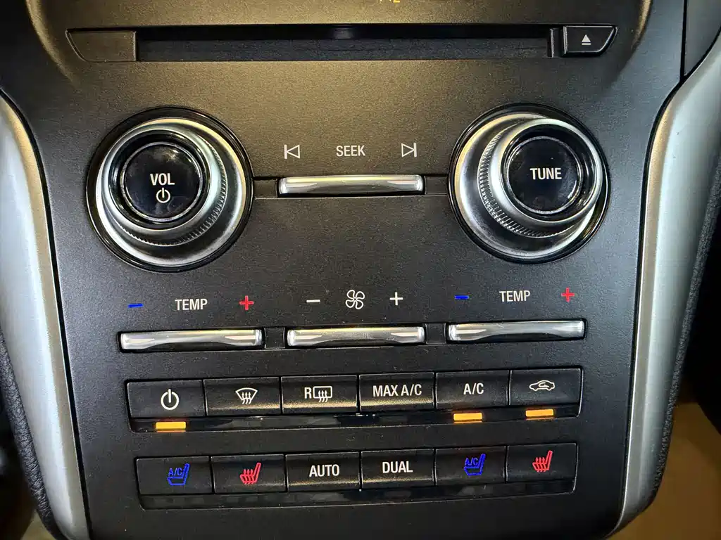 Lincoln MKC — миниатюра 18