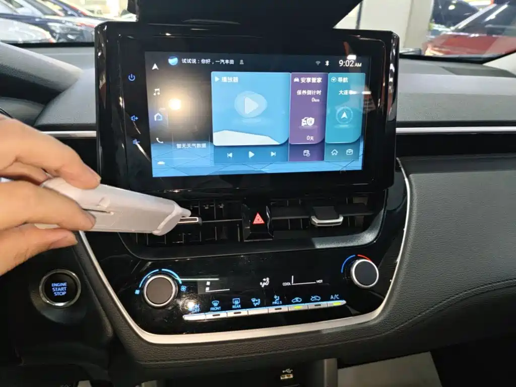 Toyota Corolla Cross — миниатюра 13