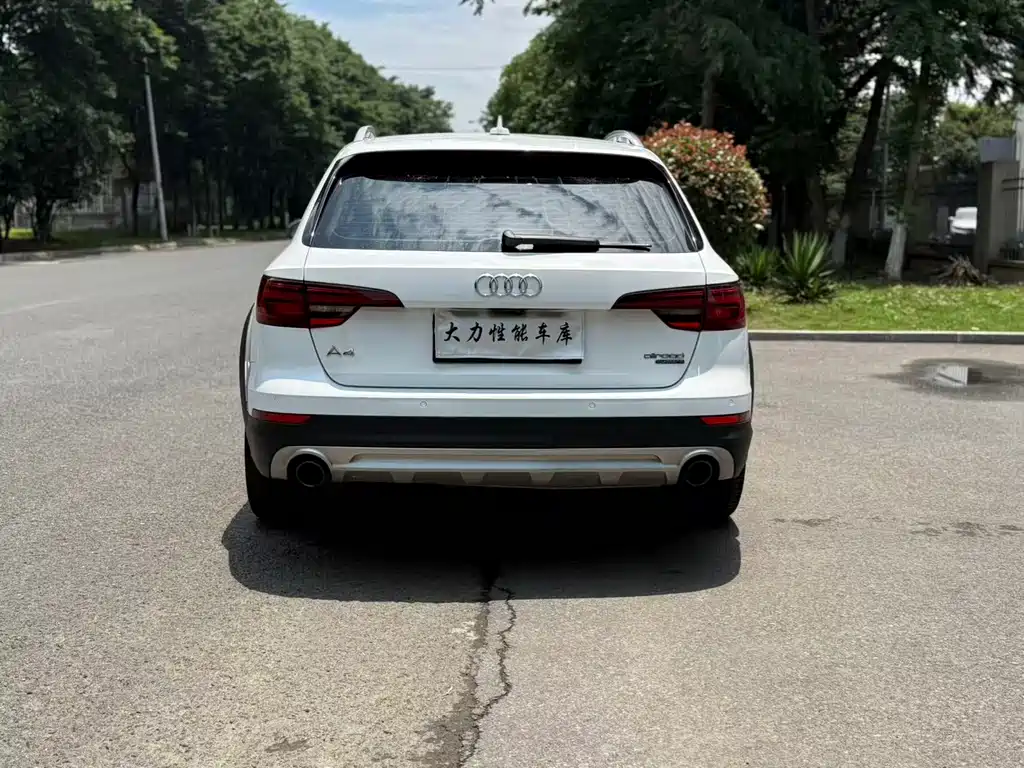 Audi A4 2019 45 TFSI allroad quattro Fashion