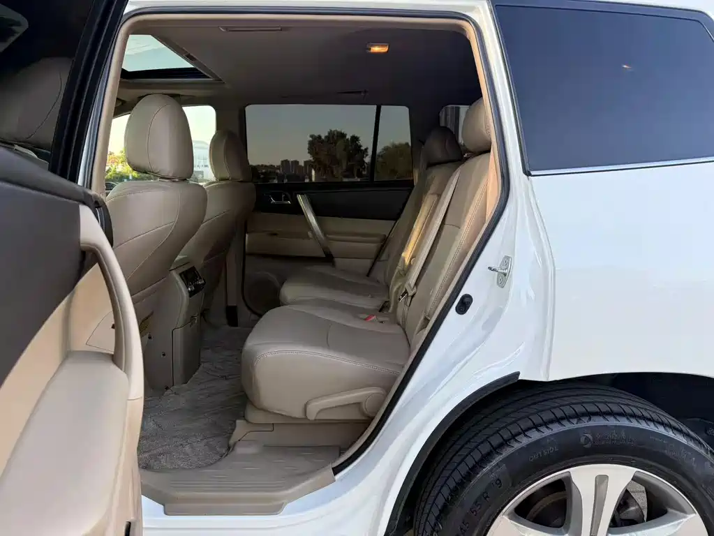 Toyota Highlander — миниатюра 8