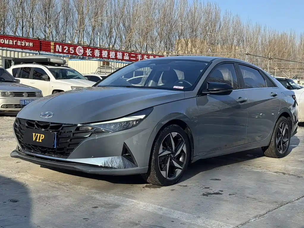 Hyundai Elantra 2021