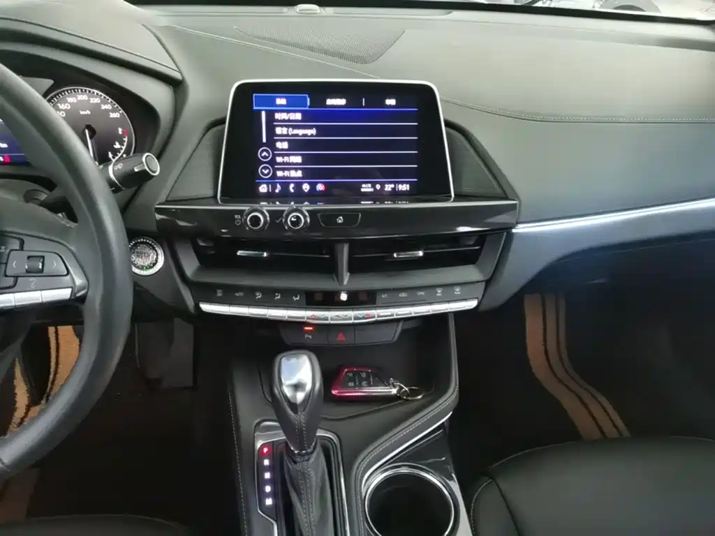 Cadillac CT4 — миниатюра 13