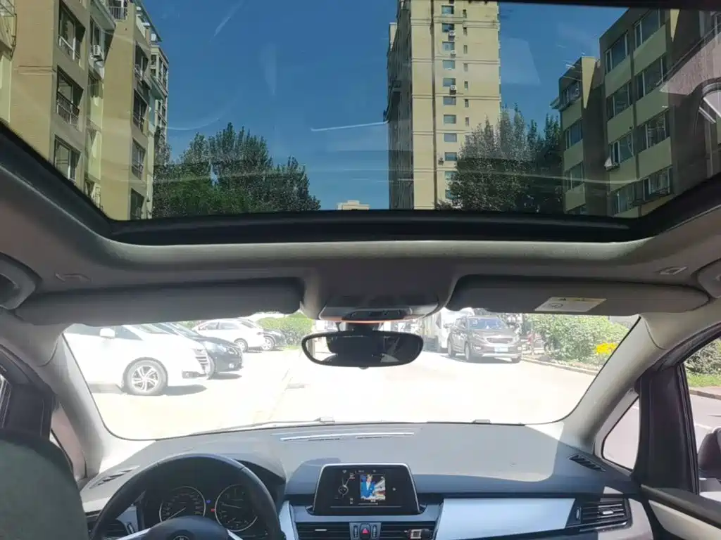 BMW 2 Series Active Tourer (Import) — миниатюра 18